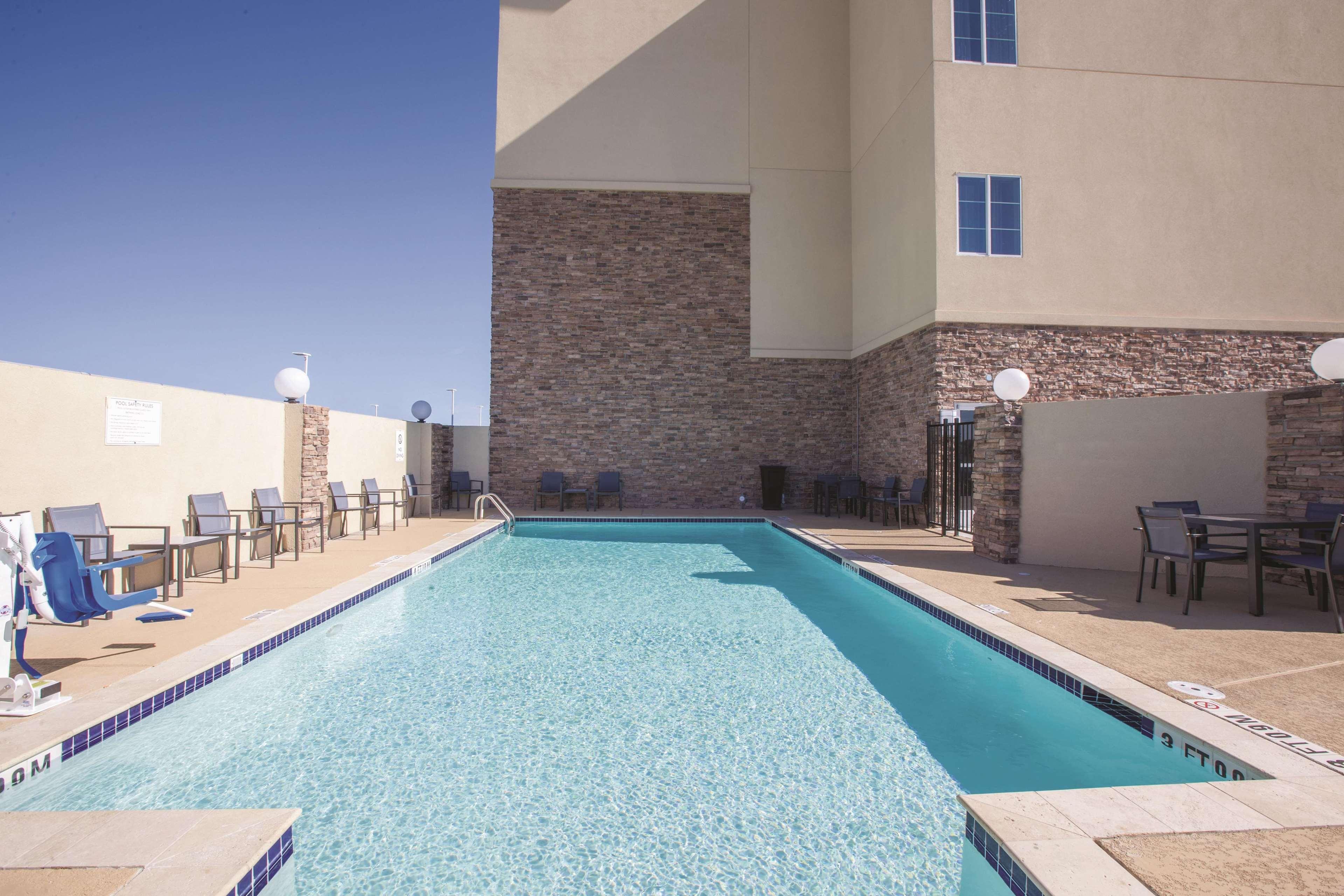 La Quinta By Wyndham Кінґсвілл Екстер'єр фото